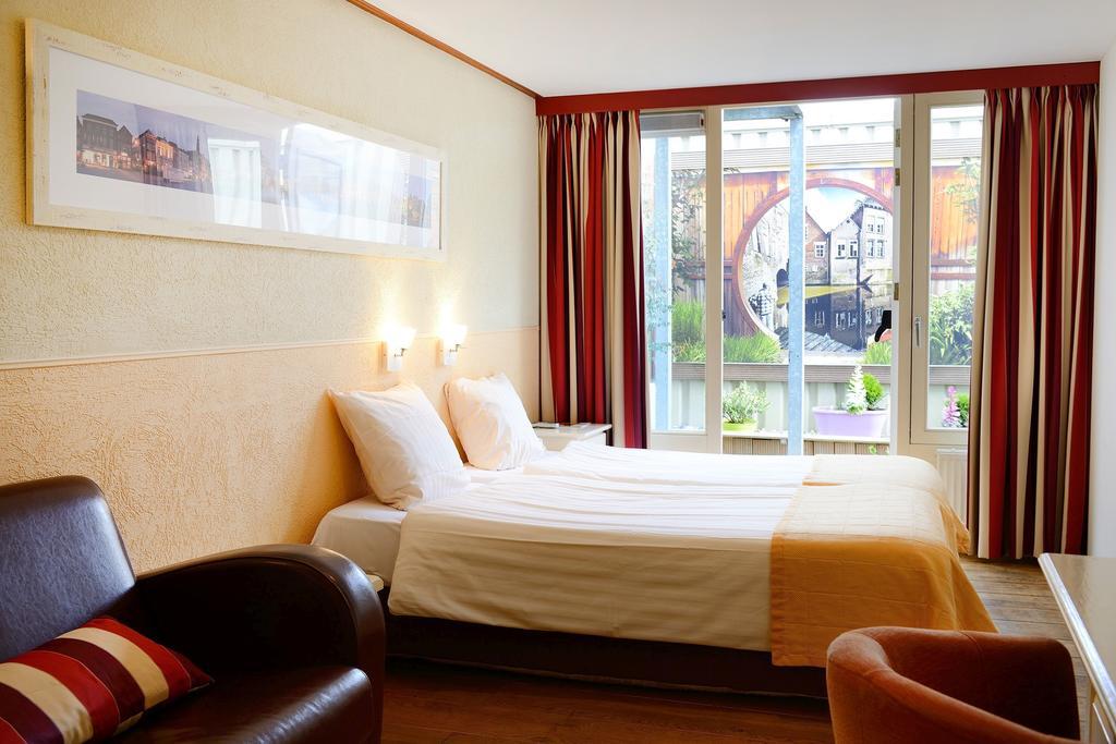 Hotel Jo Van Den Bosch 스헤르토헨보스 객실 사진
